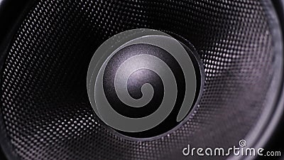 Primo piano Sistema acustico I giochi di musica, la colonna trema 4K Mo lento Primo piano Sistema acustico I giochi di musica, la colonna trema 4K Mo lento