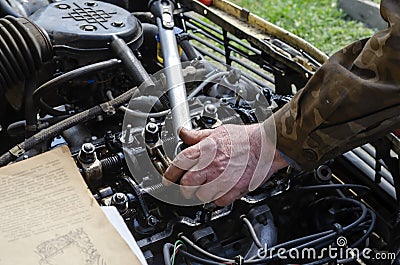 The procedure for tightening the cylinder head bolts. Part 1 of 6 Stock Photo