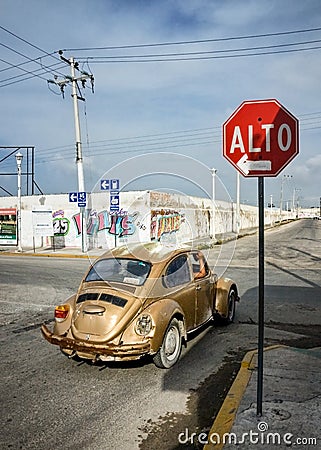 Progreso, Mexico - October 14th, 2007: Old rusty Volkswagen Beet Editorial Stock Photo