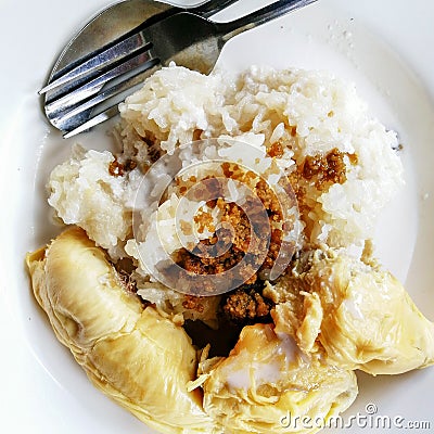 Pulut Durian & x28;gultanious rice with durian& x29; Stock Photo