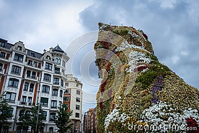 Puppy, Jeff Koons, in front of the Guggenheim Museum. Bilbao, Basque Country, Spain Editorial Stock Photo