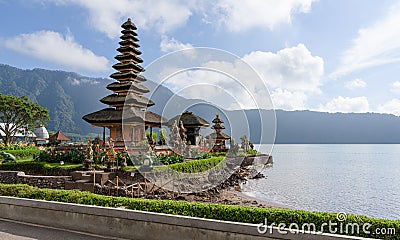 Pura Bratan floating temple, Bedugul, Bali, Indonesia Stock Photo