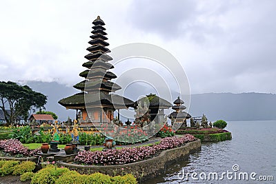 Pura Ulun Danu Beratan, Hindu temple on Bratan lake landscape, Bali, Indonesia Stock Photo