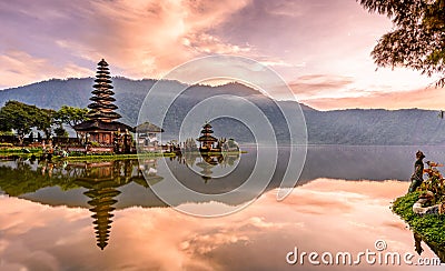 Pura Ulun Danu Bratan temple on the island of bali in indonesia 2 Stock Photo