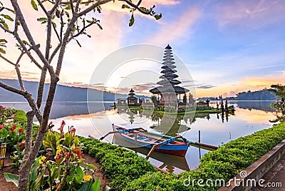 Pura Ulun Danu Bratan temple on the island of bali in indonesia 5 Stock Photo