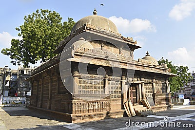 Rani Sipri`s Tomb at Masjid-e-nagina, Southern view, Islamic architecture, Built in A.H. 920 A.D. 1514 by Rani Sabrai during th Stock Photo