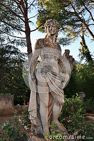 Ravello - Statua di Leda con Cigno a Villa Cimbrone Editorial Stock Photo