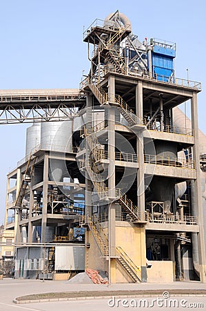 vertical mill and circulating air separator with y Stock Photo