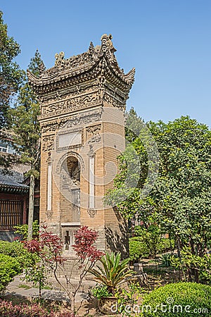 Rear view of a decorated ornamental gate in the garden of the Great Mosque Stock Photo