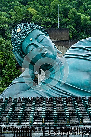 Reclining buddha statue at Nanzoin temple in Sasaguri, Fukuoka Prefecture Stock Photo