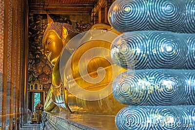 Reclining buddha, Wat Pho, Bangkok, Thailand Stock Photo
