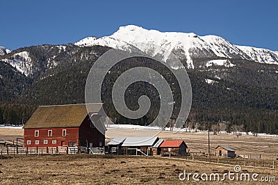 Red Barn Outbuilding Mountain Ranch Homestead Western United Sta Stock Photo