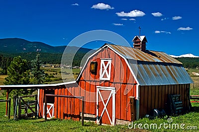 Red Country Barn in Colorado Rocky Mountains Stock Photo
