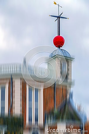 Red time ball on top the octagon room of the Royal Observatory i Editorial Stock Photo