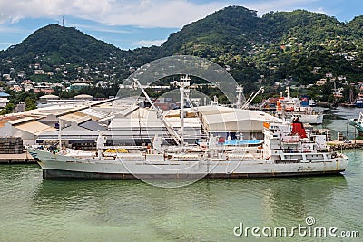 Reefer ship Platte Reefer at the harbor of Port Victoria, Mahe i Editorial Stock Photo