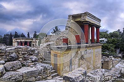Restored North Entrance with charging bull fresco at the archaeological site of Knossos Stock Photo
