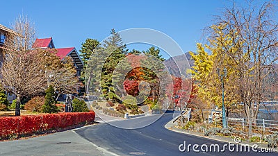 The road around Lake Kawaguchiko Stock Photo