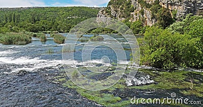 Rog Waterfall, claque de Roski, parc naturel de Krka, près de Sibenik dans Damaltia, la Croatie, temps réel banque de vidéos Rog Waterfall, claque de Roski, parc naturel de Krka, près de Sibenik dans Damaltia, la Croatie, temps réel banque de vidéos