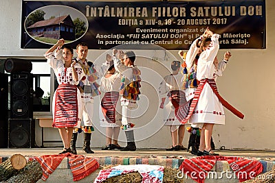 Romanian traditional dances from Salaj area, Romania Editorial Stock Photo