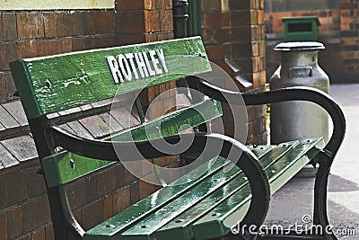 Green bench on Rothley platform station Editorial Stock Photo
