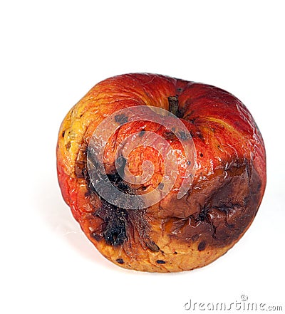 rotten-apple-13258722.jpg