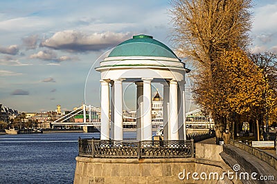 Rotunda on Pushkin embankment in autumn, Moscow Editorial Stock Photo