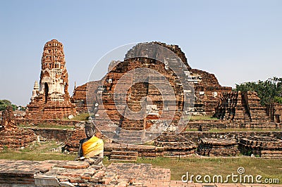 Ruined pagoda of Wat Mahathat Stock Photo