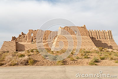 Ruins of Fortress Kyzyl-Kala of Ancient Khorezm in Kyzylkum desert. Uzbekistan Stock Photo