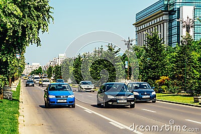 Rush Hour Traffic In Union Square Piata Unirii In Bucharest Editorial Stock Photo