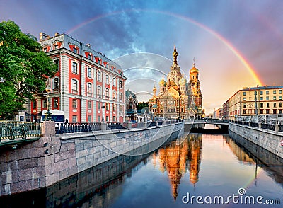 Russia, St. Petersburg - Church Saviour on Spilled Blood with ra Stock Photo