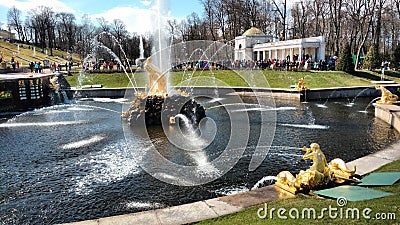 Russian palaces, fountains and parks. Editorial Stock Photo