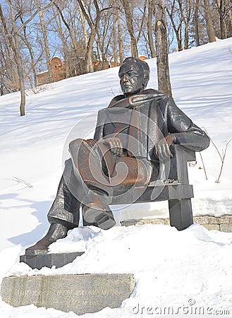 Monument to Nikolai Pavlovich Zadornov - Russian and Soviet writer and screenwriter on the banks of the Amur River, Khabarovsk, Ru Stock Photo