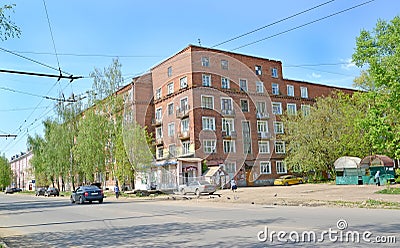 RYBINSK, RUSSIA. Five-story 8-entrance brick apartment building built in 1938. Blucher Street. Yaroslavl region Editorial Stock Photo