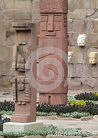 Sacred idol statue from Tiwanaku Stock Photo