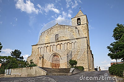 Saignon, Vaucluse, Provence-Alpes-Cote d’Azur, France: the ancient church Notre-Dame de Pitie Stock Photo