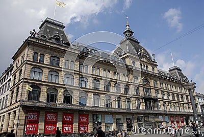 SALE AT MAGASIN DU NORD Editorial Stock Photo