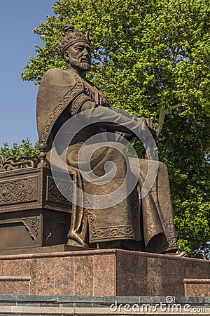 SAMARKAND, UZBEKISTAN: APRIL 29, 2018: Amir Temur (Tamerlane) statue in Samarkand, Uzbekist Editorial Stock Photo