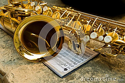 Historia del Saxofón - SAXOPHONE SITES