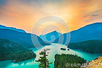 Scene over Diablo lake when sunrise in the early morning in North Cascade national park,Wa,Usa. Stock Photo