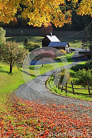Scenic rural Vermont landscape in autumn time with old barn Stock Photo