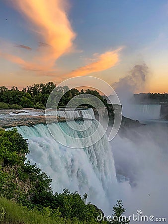 Spectacular view of waterfalls and cliffs of Niagara Falls Stock Photo