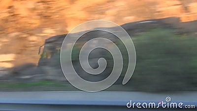 Schatten geworfen durch den reisenden Bus Schatten geworfen durch den reisenden Bus