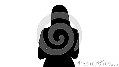 Schattenbild-Porträt der lächelnden Textnachricht junger Dame Lesean ihrem Handy stock video footage Schattenbild-Porträt der lächelnden Textnachricht junger Dame Lesean ihrem Handy stock video footage