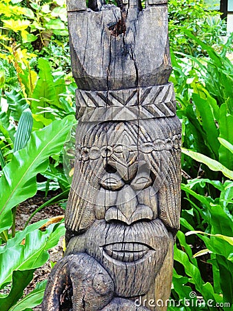 Sculpted Melanesian tiki totem in the Ile des Pins (Isle of Pines) Editorial Stock Photo