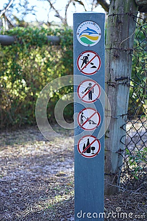 No digging, no littering, no dumping, no alcohol sign Editorial Stock Photo