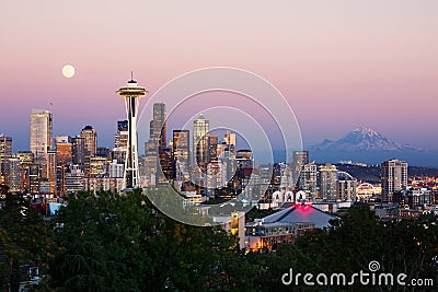 Seattle skyline at dusk Editorial Stock Photo