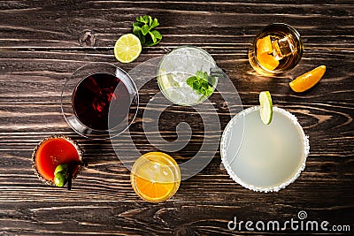 Selection of classic cocktails - cosmopolitan, mojito, bloody mary, old fashioned, margarita, aperol Stock Photo