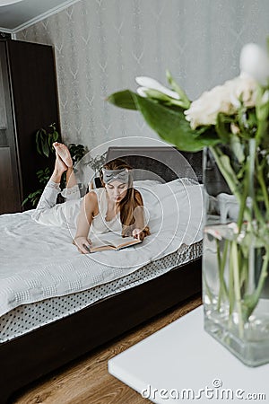 Self care, mourning routine, morning pages journal, day planning. Self Care Ideas for woman. Care Routine, Ways to Stock Photo