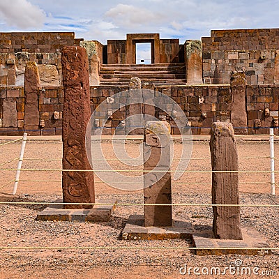 Semi-subterranean temple with the Ponce monolith visible in the Kalisasaya gateway. Tiwanaku archaeological site, La Paz, Bolivia Editorial Stock Photo