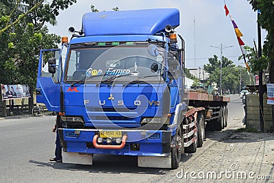 Semi Truck Mitsubishi Fuso The Great V10 Editorial Stock Photo